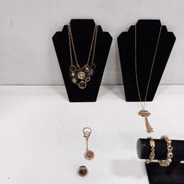 6 Piece Assorted Gold Toned Jewelry Collection
