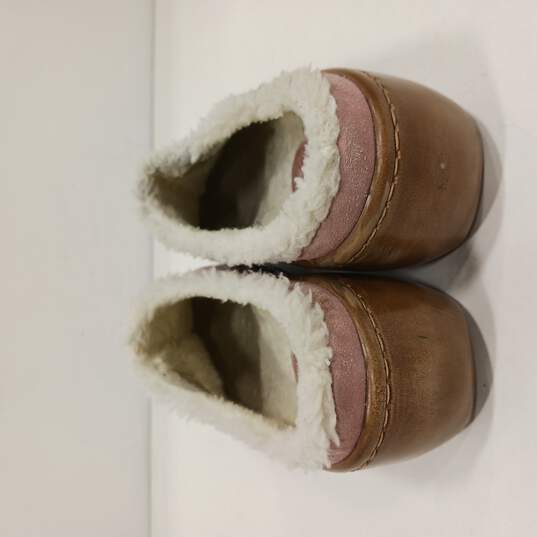 Women's Pink Leather Faux Fur-Lined Clogs Size 10 image number 4