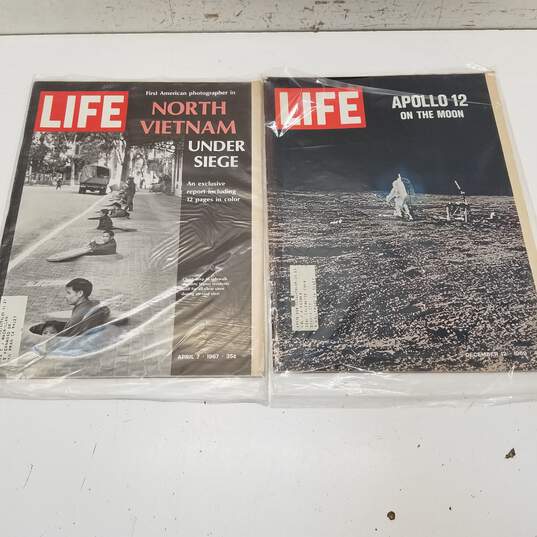 Lot of 10 Vintage Life Magazines from the 60s image number 6