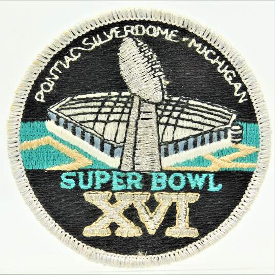 1982 Super Bowl XVI Patch 49ers/Bengals image number 1