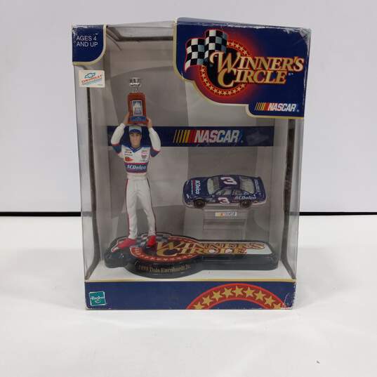 Vintage (1999) Hasbro NASCAR Winners Circle Dale Earnhardt Jr Action Figure image number 1
