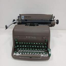 Vintage Royal HHE Desktop Manual Typewriter