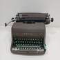 Vintage Royal HHE Desktop Manual Typewriter image number 1