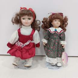Bundle of 4 Porcelain Dolls alternative image