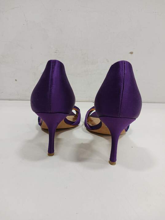 Badgley Mischka Purple Pump Style Slip-On Heels Size 6.5 image number 3