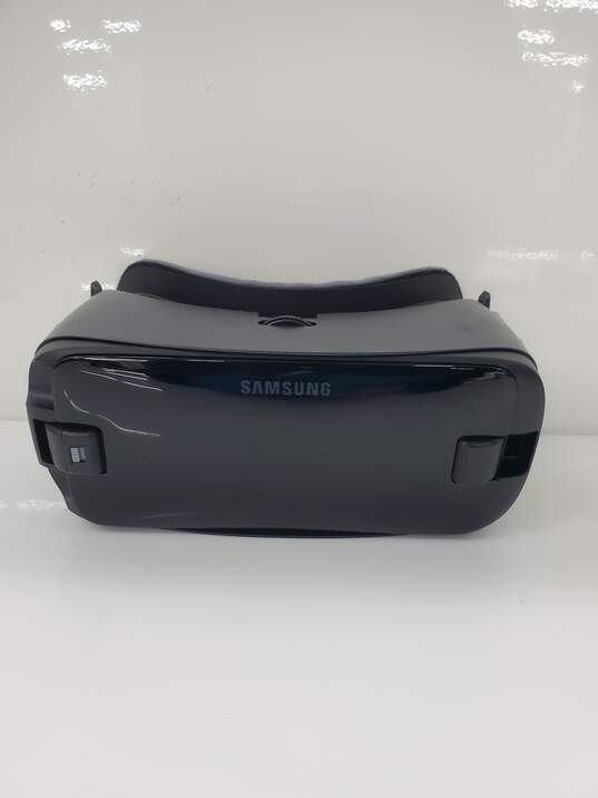 Samsung Gear VR Headset untested image number 4