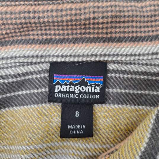 Patagonia WM's 100% Organic Cotton Gray & Yellow Long Sleeve Shirt Size 8 image number 4