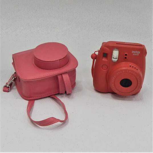 Fujifilm Instax Mini 8 Hot Pink Instant Film Camera image number 1