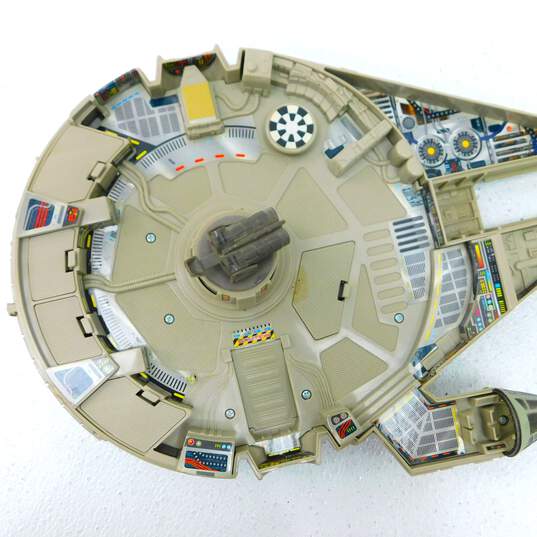 1995 Micro Machines Star Wars Millennium Falcon Playset w/ Figures image number 5