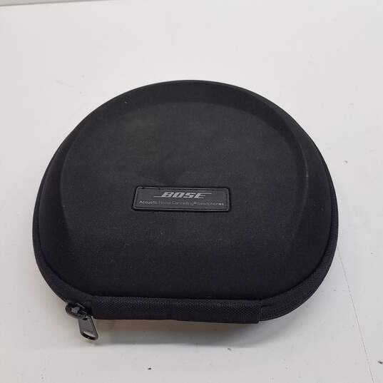 Bose Quiet Comfort 15 Wired Over-Ear Headset with Case image number 4