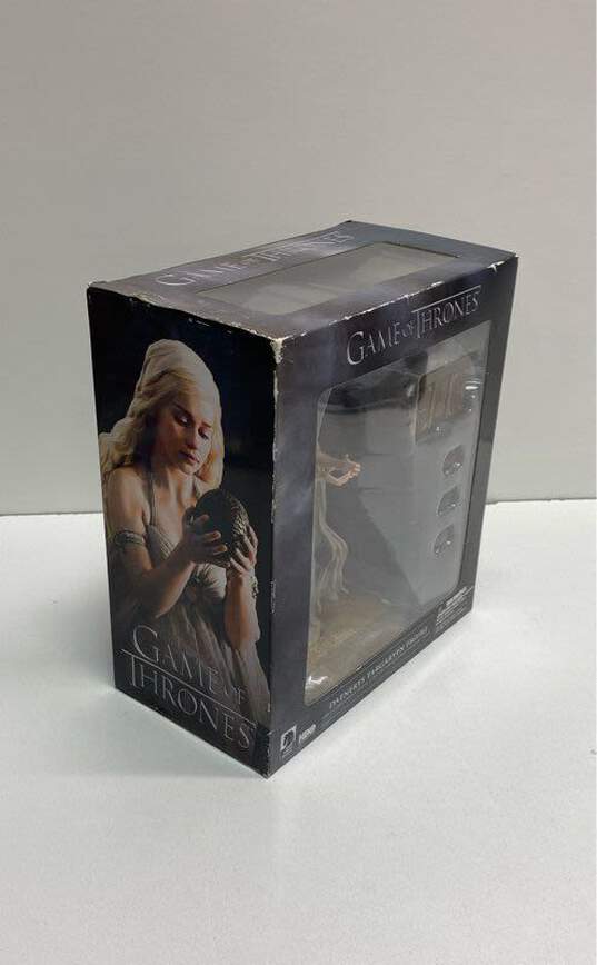2014 Dark Horse Deluxe Game Of Thrones (Daenerys Targaryen) Figure image number 5