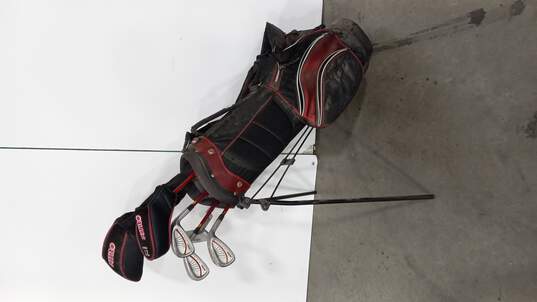 6 Nitro Blaster Golf Clubs With 2 Covers In Golf Bag image number 1