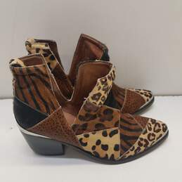 Jeffrey Campbell Orwell Animal Print Ankle Boots Women's Size 8.5