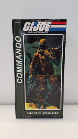 Sideshow G.I. Joe Collectibles 12-Inch Action Figure Commander Snake Eyes