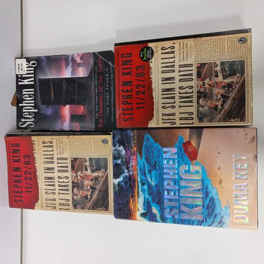 Bundle of Four Assorted Stephen King Novels image number 1