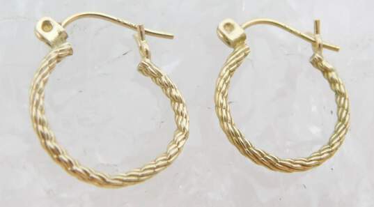 14k Yellow Gold Twisted Rope Hoop Earrings 0.9g image number 3