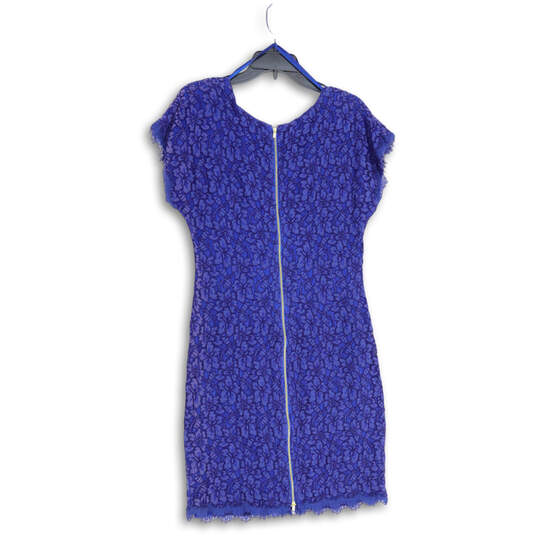 NWT Womens Blue Lace Short Sleeve Round Neck Back Zip Shift Dress Size 12 image number 2