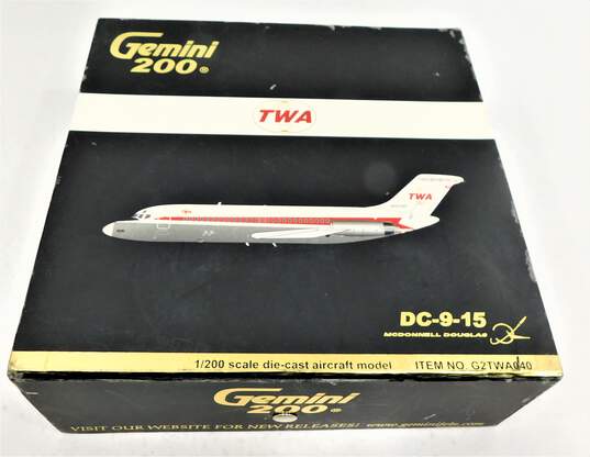 Gemini Jets 1/200 TWA DC-9-15 Die Cast Airplane Model G2TWA040 IOB image number 5