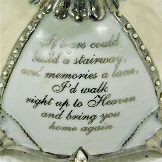 Ardleigh Elliot Brand H3640 Loving Remembrance Model Treasured Memories Heirloom Porcelain Musical Egg image number 2
