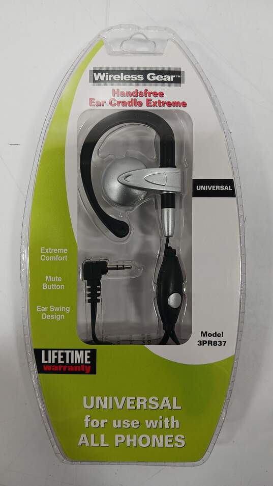 Bundle of Wireless Gear Hand Free Ear Piece Model 3PR837 image number 2