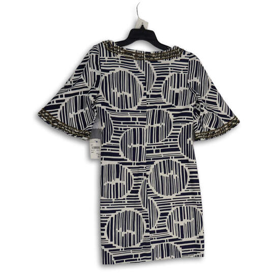 NWT Womens Black White Geometric Short Sleeve Back Zip Shift Dress Size 8 image number 2