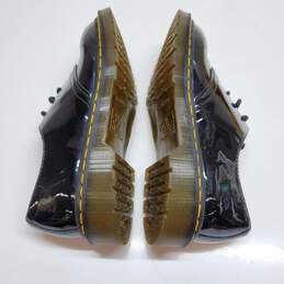 WOMENS DR. MARTENS PATENT LEATHER SHOES SIZE 9 alternative image