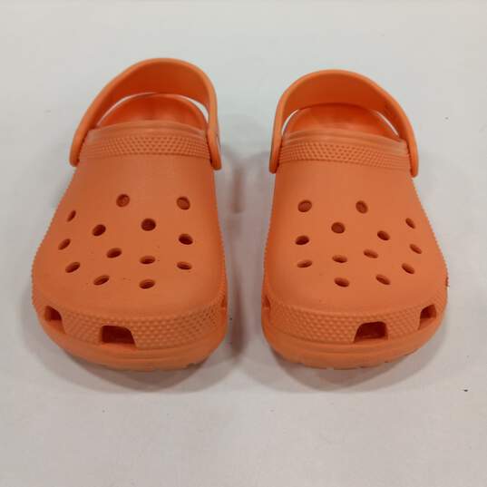 Crocs Girls Orange Clogs Size 2 image number 5