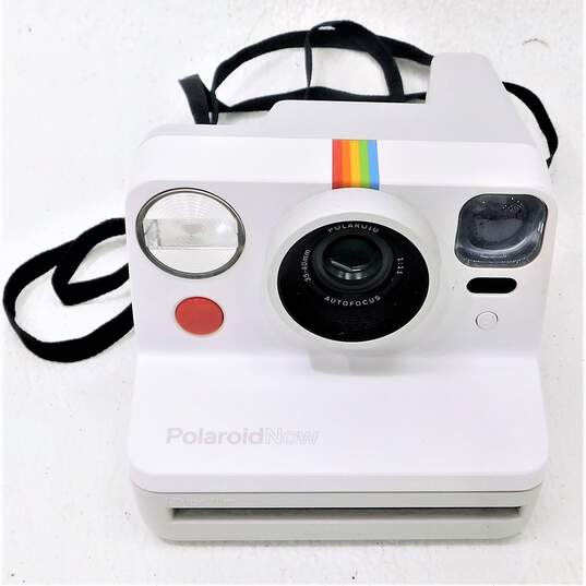 Polaroid Now White i-Type Instant Film Camera image number 1