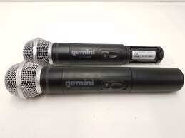 Gemini UHF-10HHM Wireless Microphones with Receiver alternative image