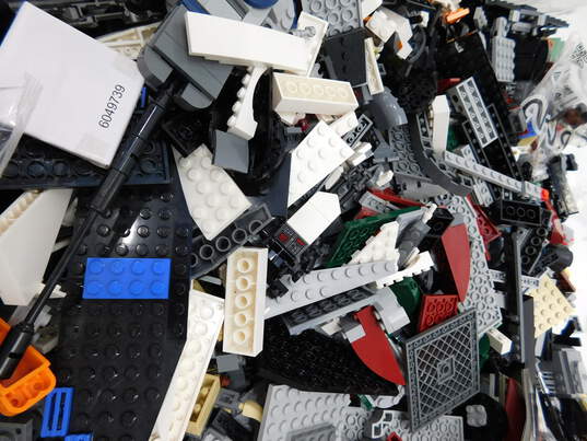 10.6 LBS LEGO Star Wars Bulk Box image number 5