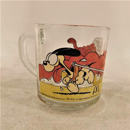 Assorted Vntg Collector Glasses Mugs Garfield Looney Tunes Batman Peanuts Lot image number 9