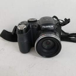 UNTESTED Fujifilm FinePix S Series S1800 12.2MP Digital Camera Black