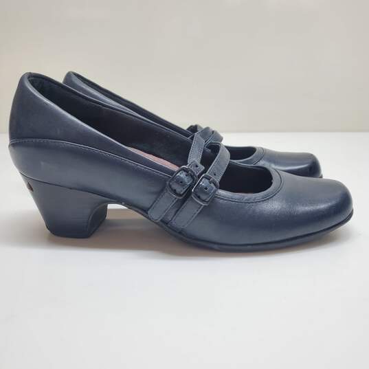 Clarks Everyday Mary Janes in Dark Blue Leather Women's Size 7.5 image number 1