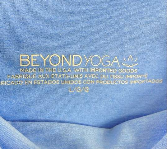 Beyond Yoga Women Blue Activewear Shorts L image number 3