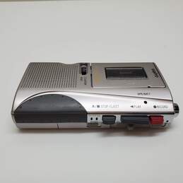 Sanyo Micro Cassette Tape Recorder with Case Model TRC-580M alternative image