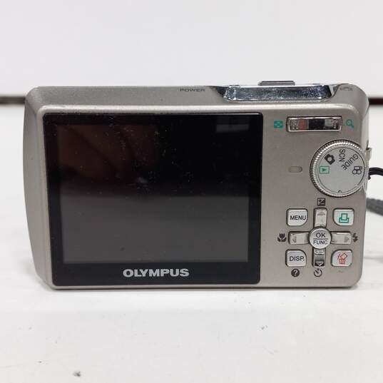 Olympus Stylus 750Camera image number 3