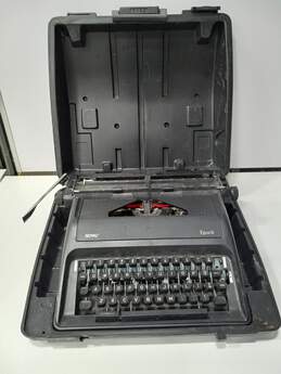 Royal Epoch Manual Typewriter