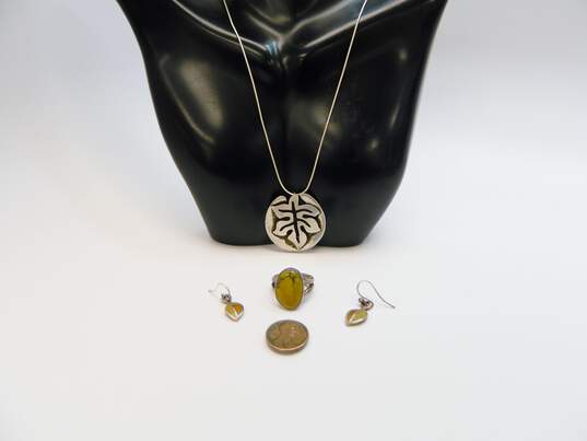 Rustic 925 Leaf Horseshoe Pendant Necklace Crushed Stone Inlay Drop Earrings & Yellow Jasper Cabochon Split Shank Ring 22.1g image number 5
