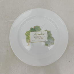Wedgewood Grand Gourmet Vintage Collection Kistler Chardonnay Vine Hill Russian River Accent Plates alternative image