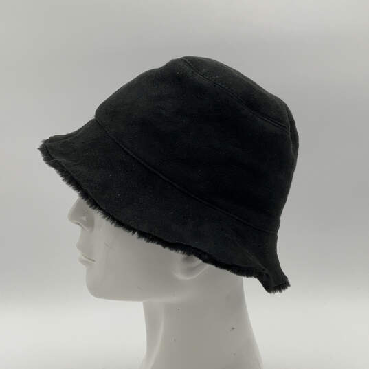 Womens Black Suede Shearling Wide Brim Fuzzy Bucket Hat Size M/L image number 4