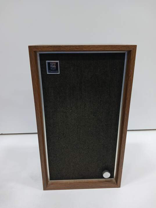 Pair of Magnavox Model SD2500WA22 Book Shelf Speakers image number 3