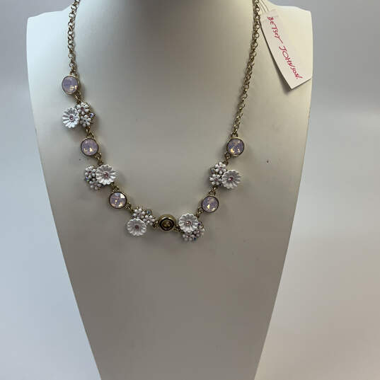 NWT Designer Betsey Johnson Pink Crystal Stone Flower Statement Necklace image number 1