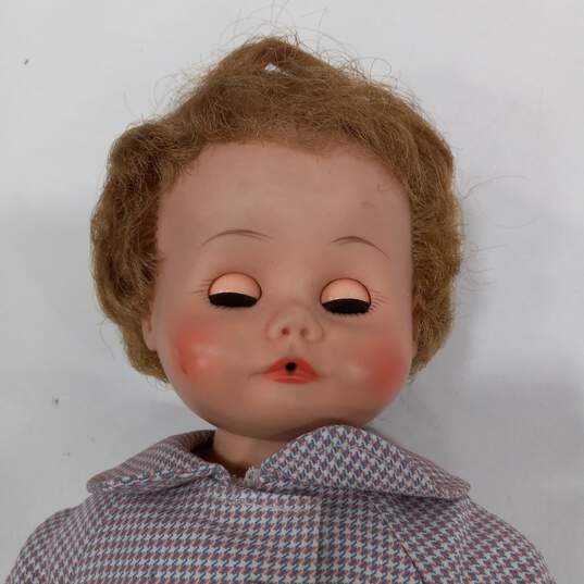 MME Alexander Blonde In Patterned Coat Baby Doll image number 3