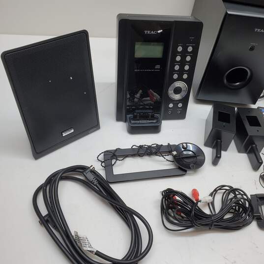 Teac MC-DX50i 2.1 Ch. Ultra Thin Hi-Fi System Cd Player iPod Dock Speakers IOB image number 3