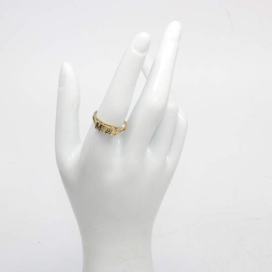 10K Yellow Gold 'MOM' Ring(Size 7.5)-1.7g image number 1