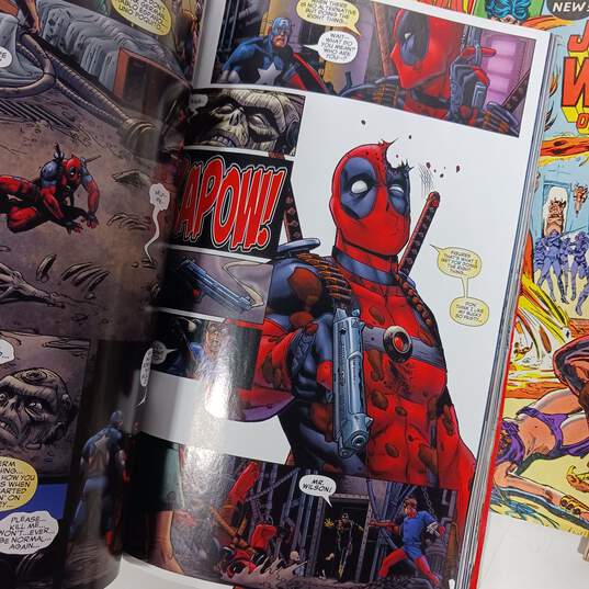 Bundle Of 11 Assorted Marvel  Comic Books image number 3