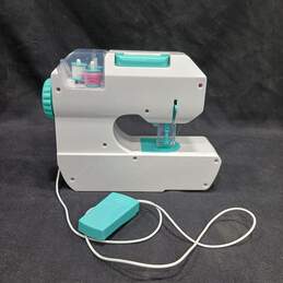 Horizon Group 'My Very Own' Sewing Machine alternative image