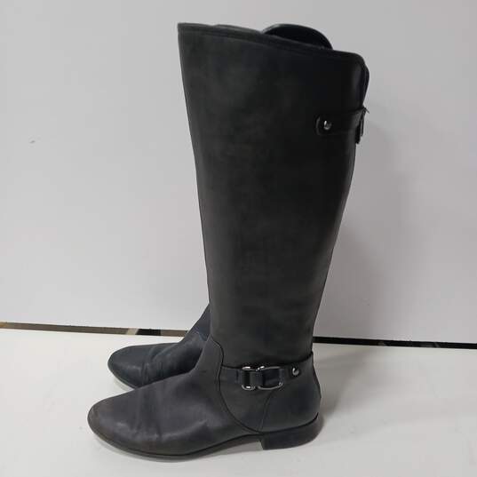 Women's Black Leather Boots Size 10 image number 2