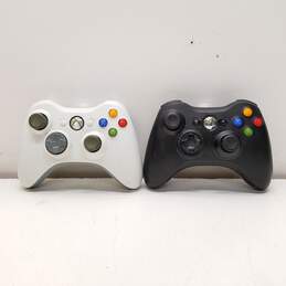 Microsoft Xbox 360 controllers - Black & White