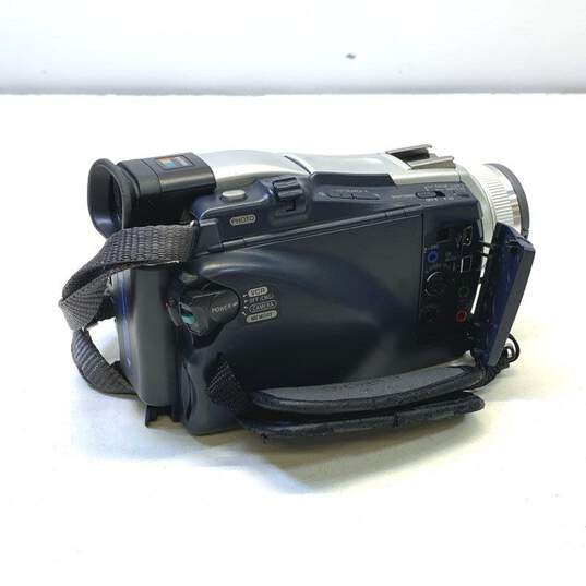 Sony Handycam DCR-TRV27 MiniDV Camcorder image number 4